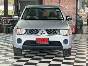 Mitsubishi Triton 2.5 MEGA CAB GLX MT 2006